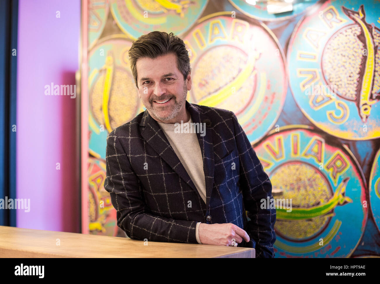 Hamburg, Germany. 21st Feb, 2017. A portrait of German singer Thomas Anders shot at a photocall in a hotel in Hamburg, Germany, 21 February 2017. Photo: Christian Charisius/dpa/Alamy Live News Stock Photo
