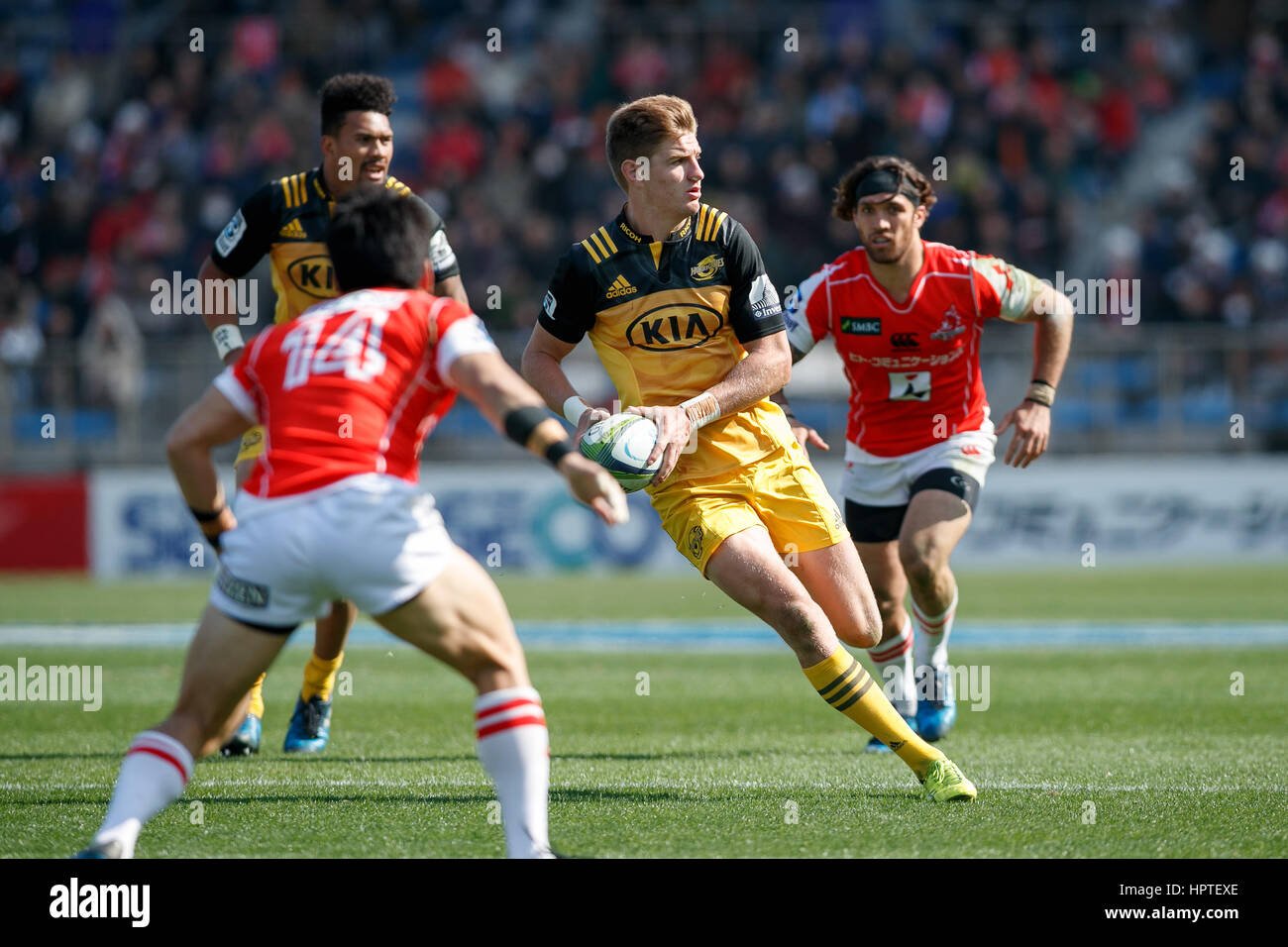 Tokyo, Japan. 25th Feb, 2017. James Blackwell of the Hurricanes (C) in action for HITO-Communications Sunwolves vs Hurricanes in the Super Rugby 2017 Round 1 game at Prince Chichibu Memorial Stadium on February 25, 2017 in Tokyo, Japan. The Hurricanes won the match. Credit: Rodrigo Reyes Marin/AFLO/Alamy Live News Stock Photo