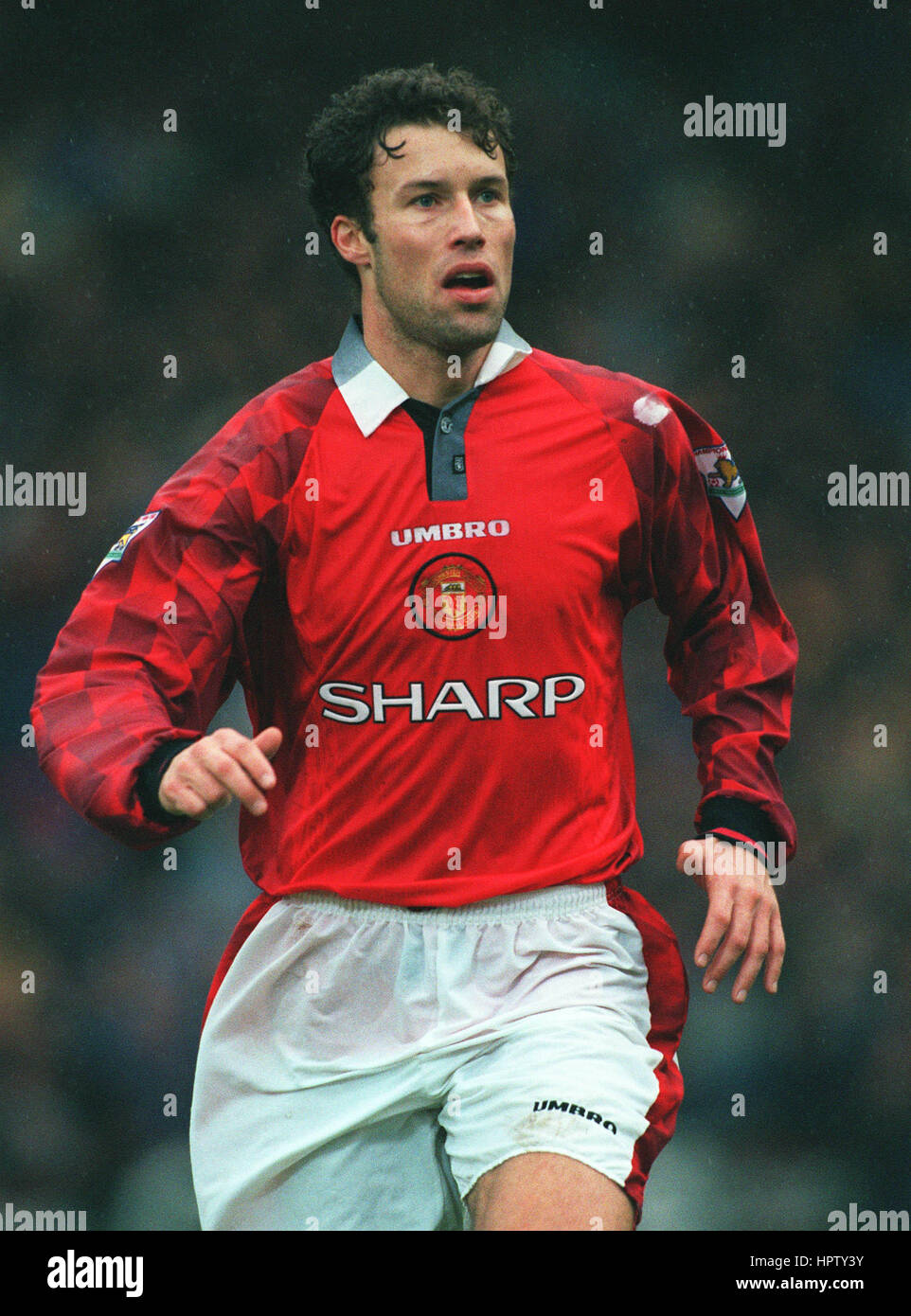 RONNY JOHNSEN MANCHESTER UNITED FC 07 January 1998 Stock Photo - Alamy