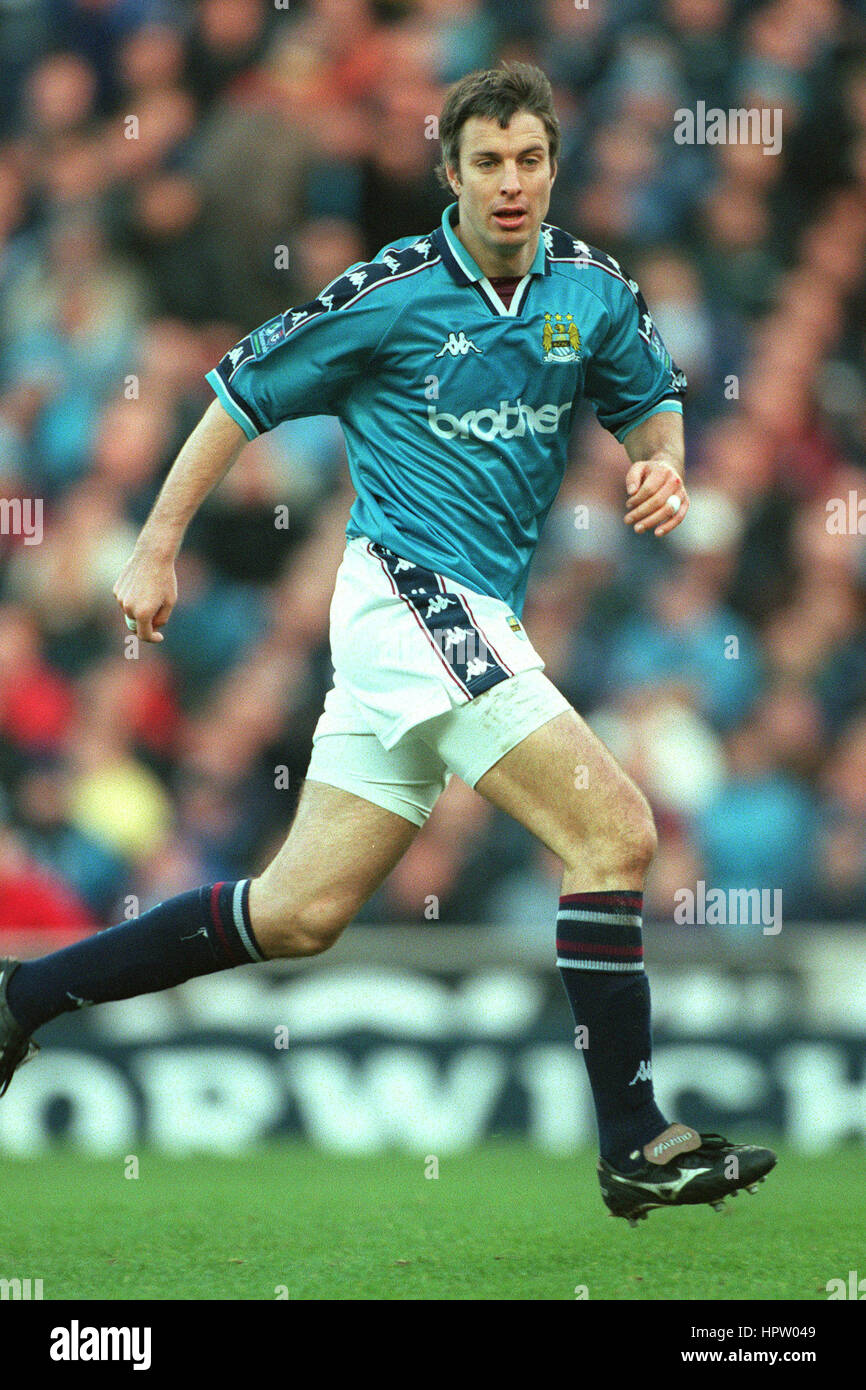 man city 1998 kit