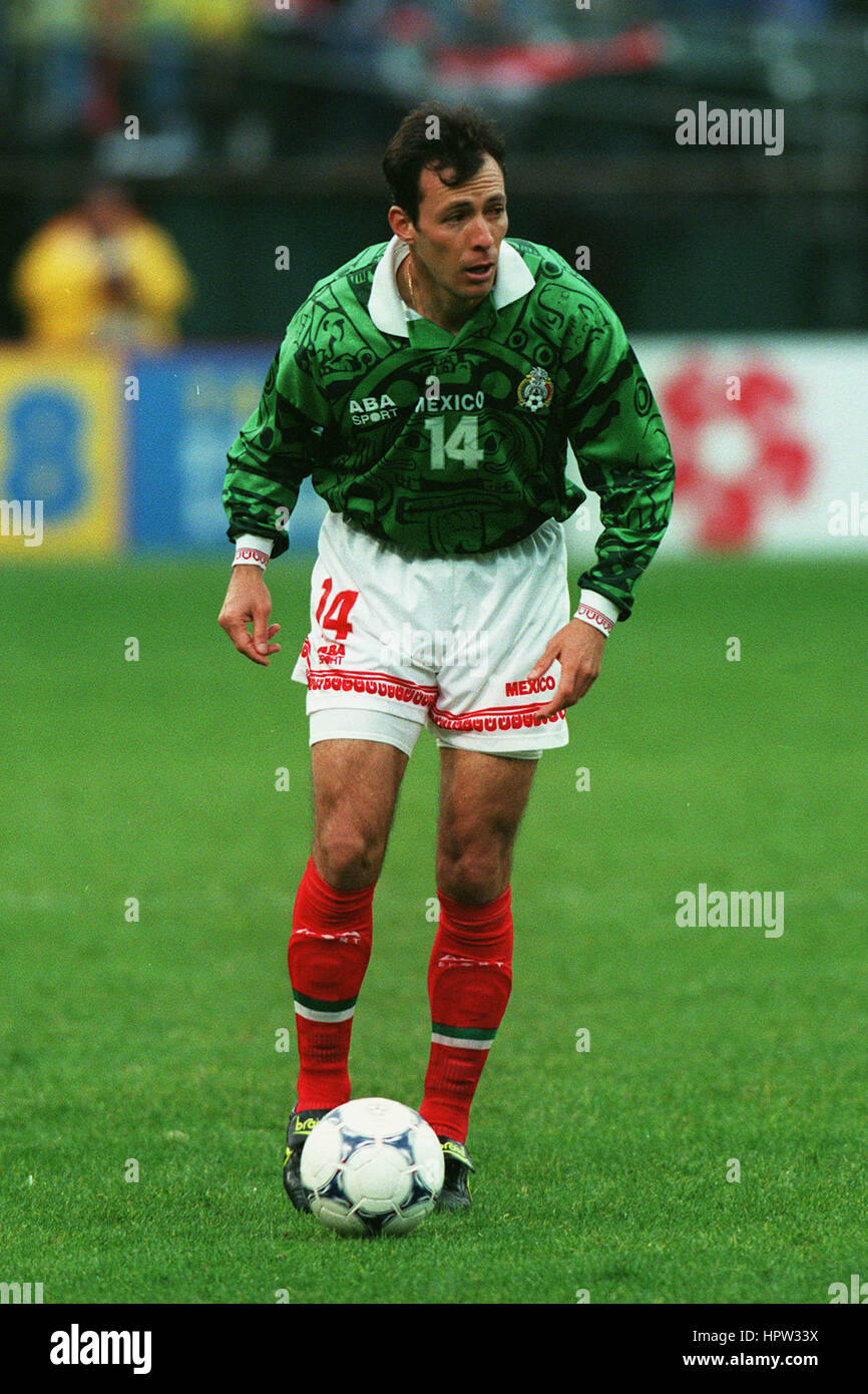 Sigifredo mercado hires stock photography and images Alamy