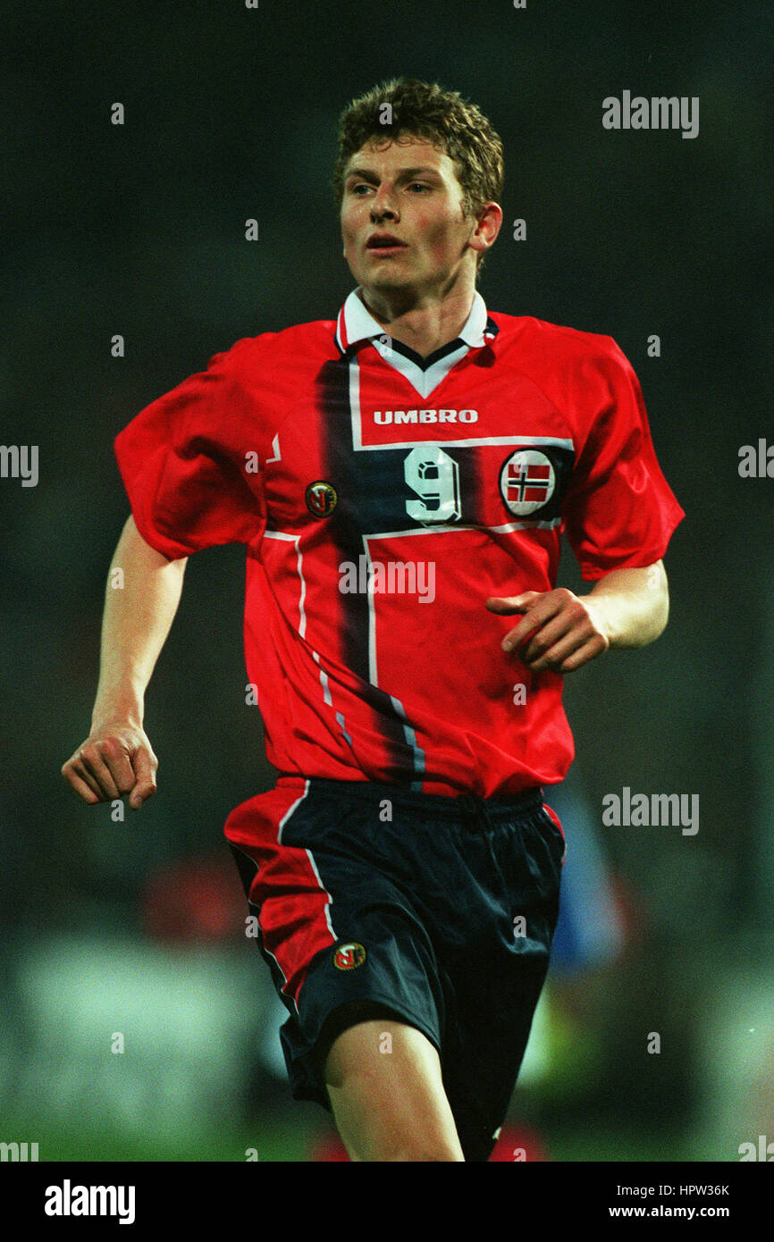 TORE ANDRE FLO NORWAY & CHELSEA FC 27 February 1998 Stock Photo