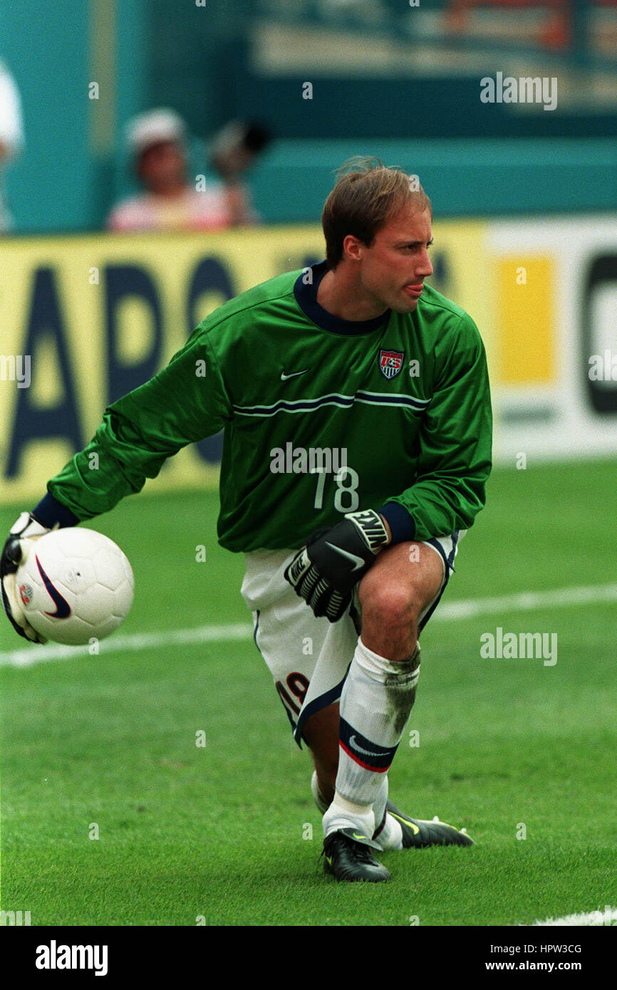 KASEY KELLER USA & LEICESTER CITY FC 12 March 1998 Stock Photo