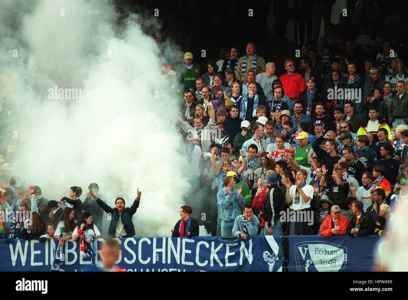 HAMBURG SV FANS SET OFF SMOKE BOMBS HAMBURG SV 26 August 1998 Stock ...