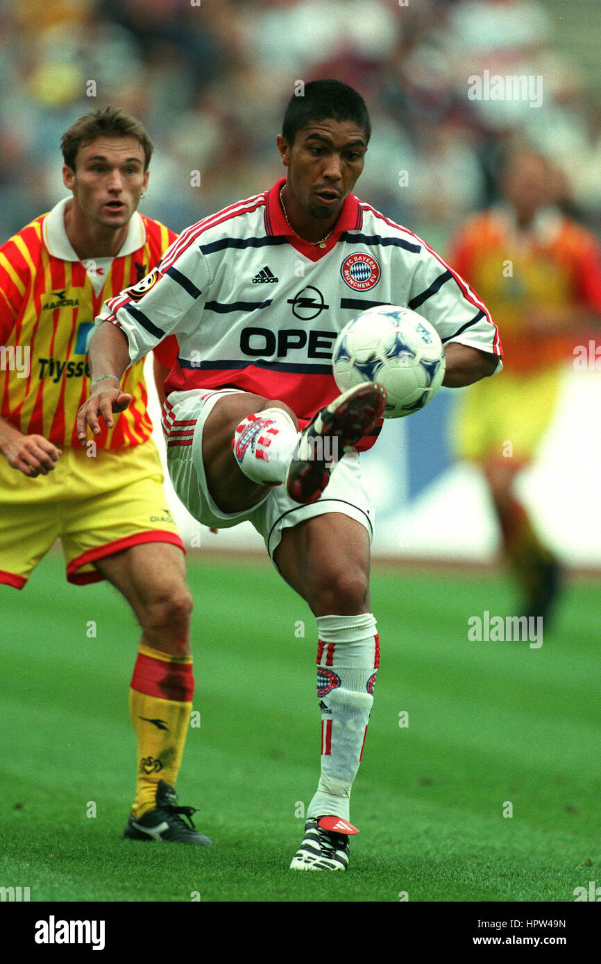 GIOVANE ELBER BAYERN MUNCHEN FC 26 August 1998 Stock Photo