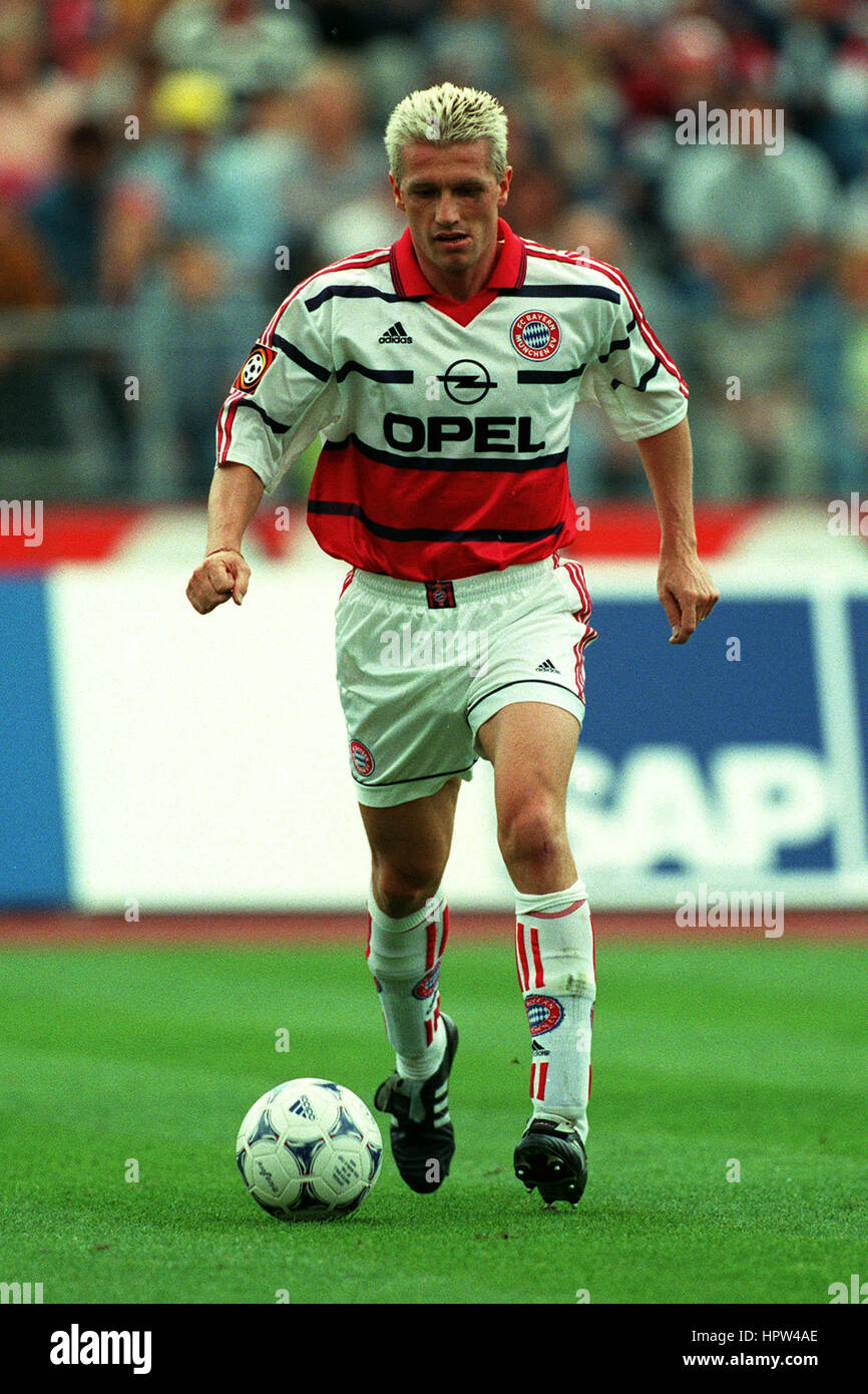 THOMAS STRUNZ BAYERN MUNCHEN FC 27 August 1998 Stock Photo