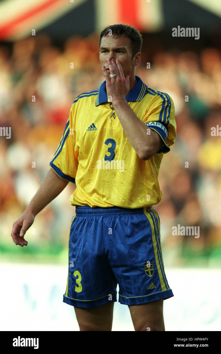 PATRIK ANDERSSON SWEDEN & BORUSSIA MONCHENGLADB 07 September 1998 Stock ...