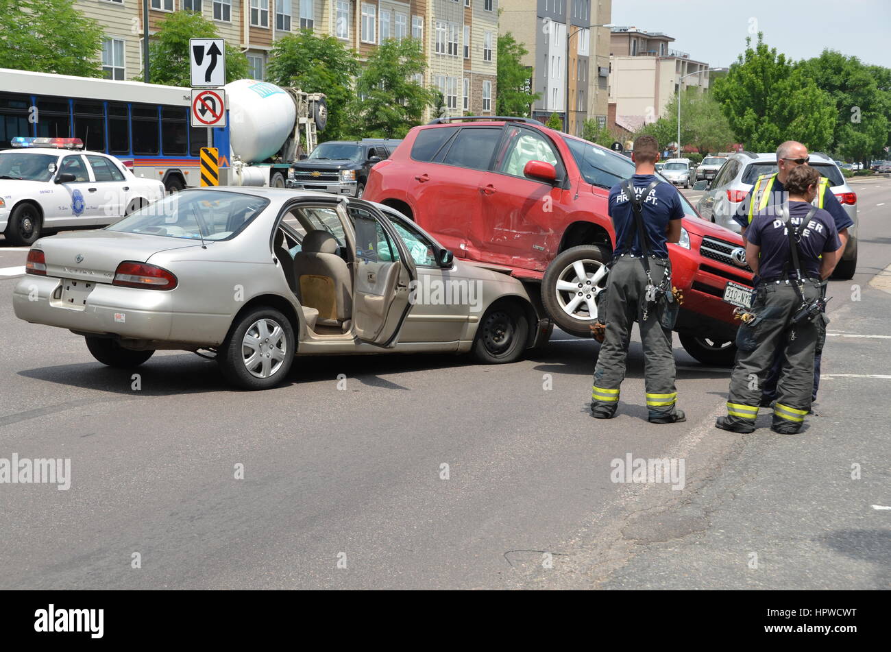 Emergency Accident First Responders Stock Photos & Emergency Accident