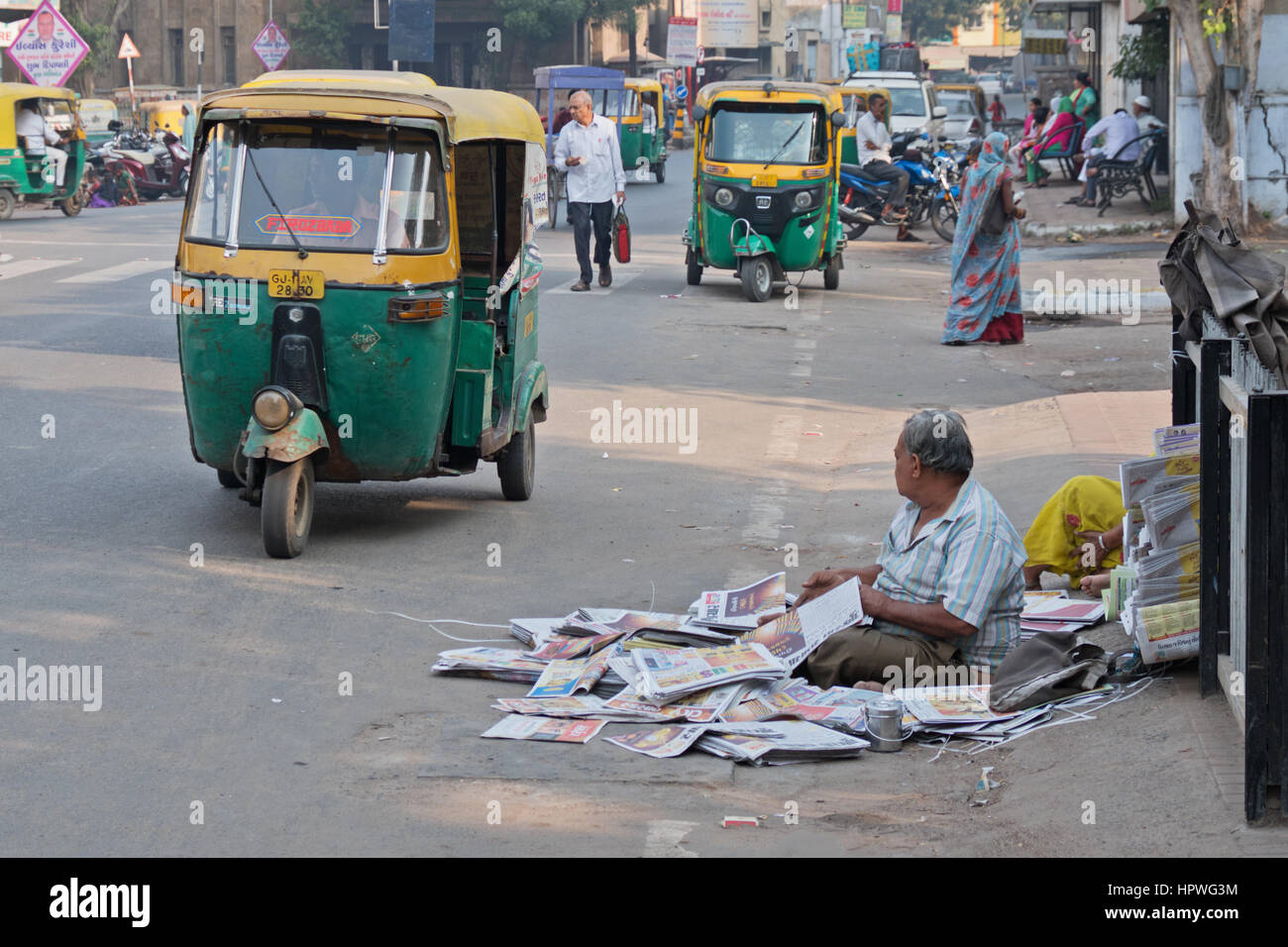 Indian broadsheet hi-res stock photography and images - Alamy
