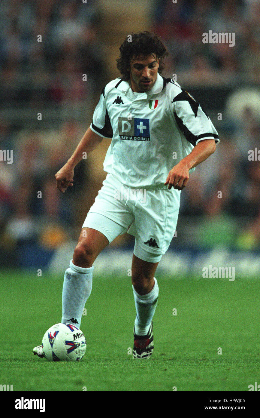 ALESSANDRO DEL PIERO JUVENTUS 11 August 1998 Stock Photo - Alamy
