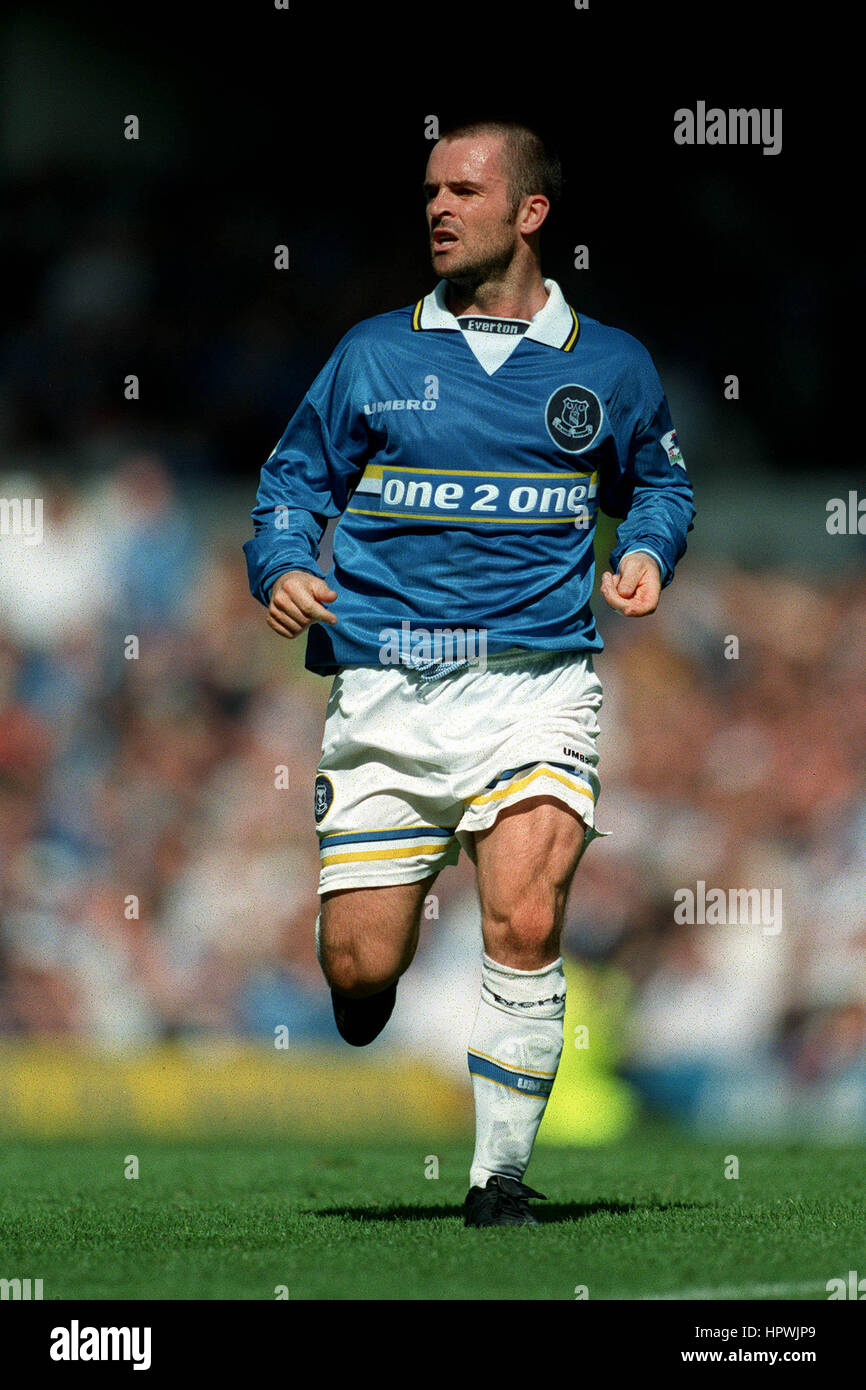 JOHN SPENCER EVERTON FC 15 August 1998 Stock Photo - Alamy
