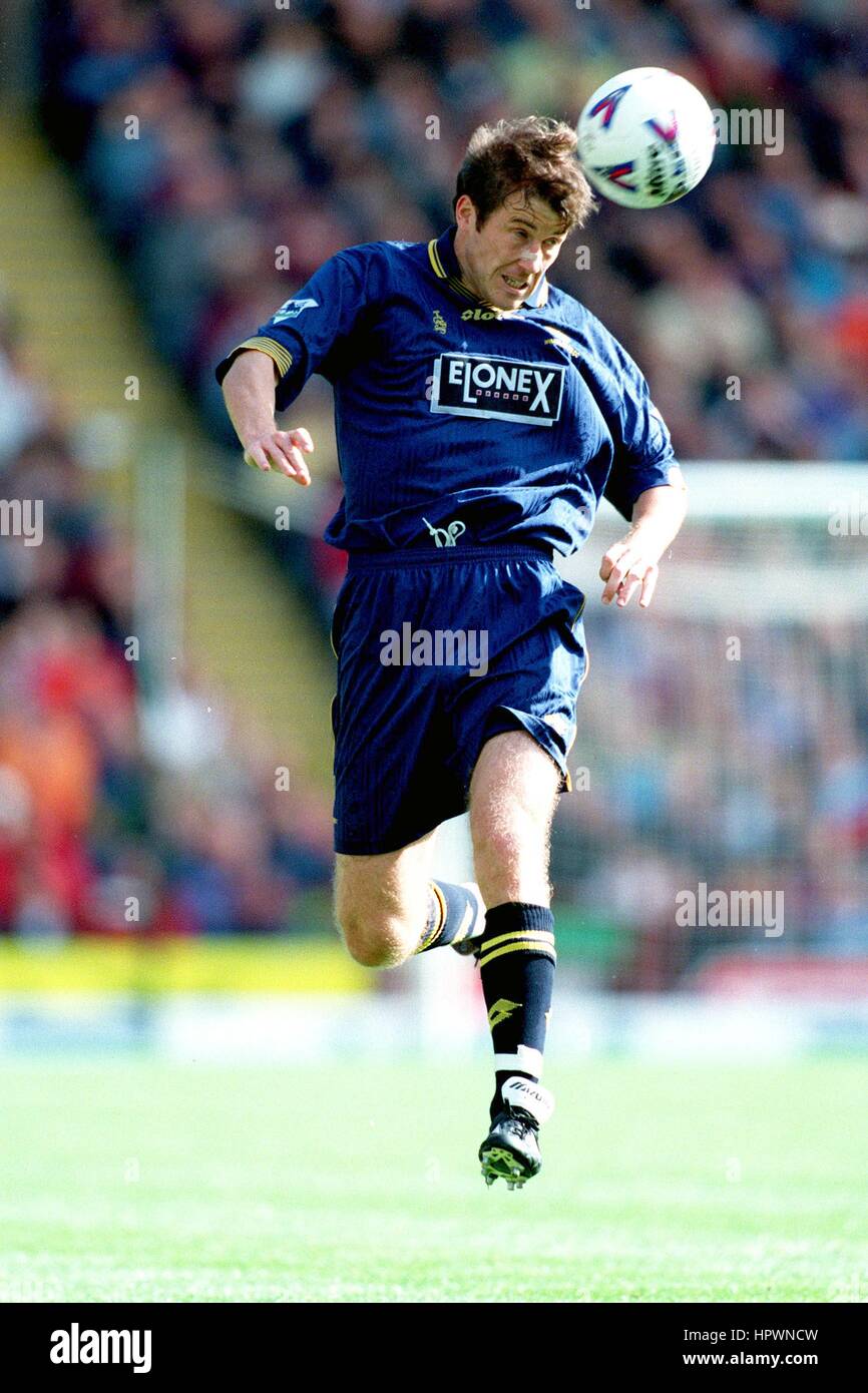 KENNY CUNNINGHAM WIMBLEDON FC 12 September 1998 Stock Photo Alamy