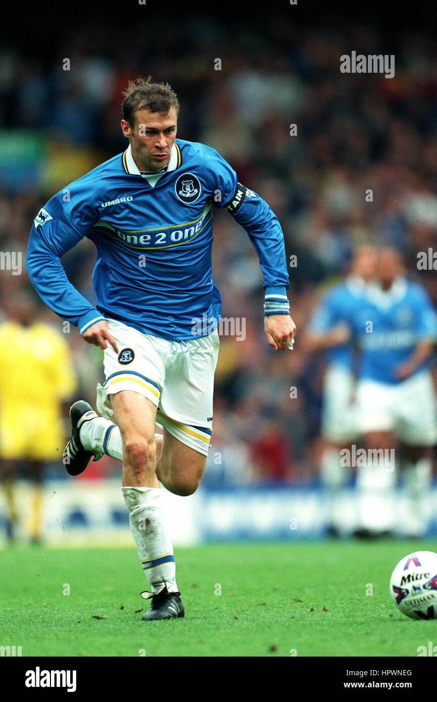 DUNCAN FERGUSON EVERTON FC 12 September 1998 Stock Photo - Alamy