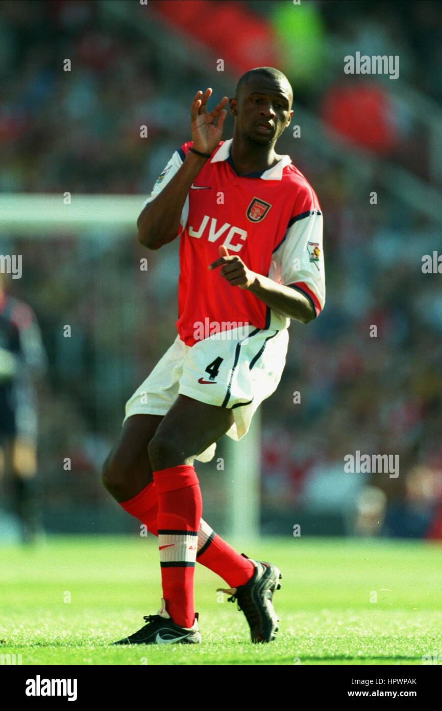 Patrick vieira arsenal hi-res stock photography and images - Alamy