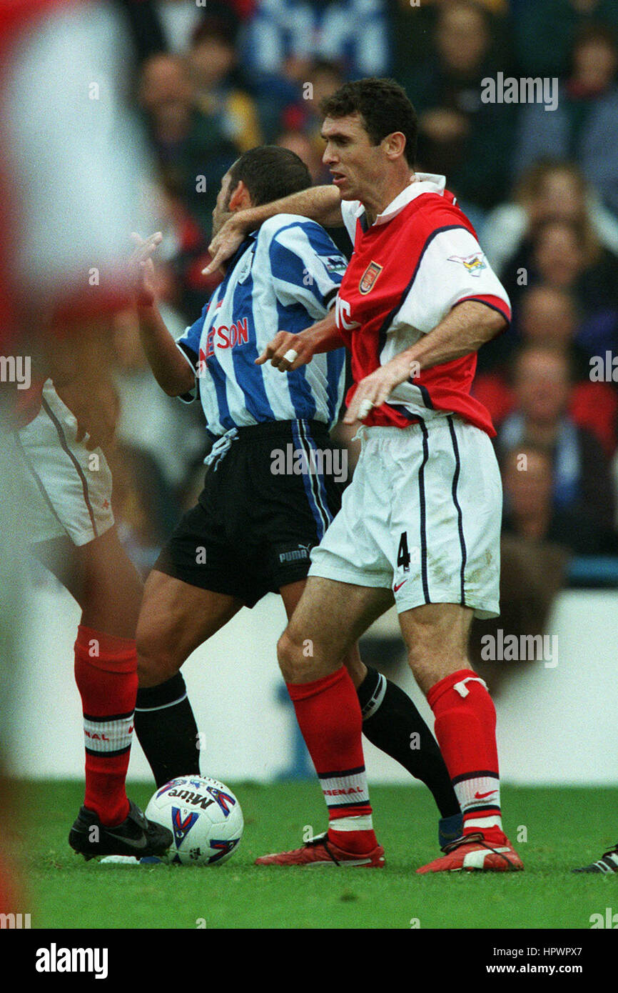 PAOLO DI CANIO SHEFFIELD WEDNESDAY FC 14 August 1997 Stock Photo - Alamy