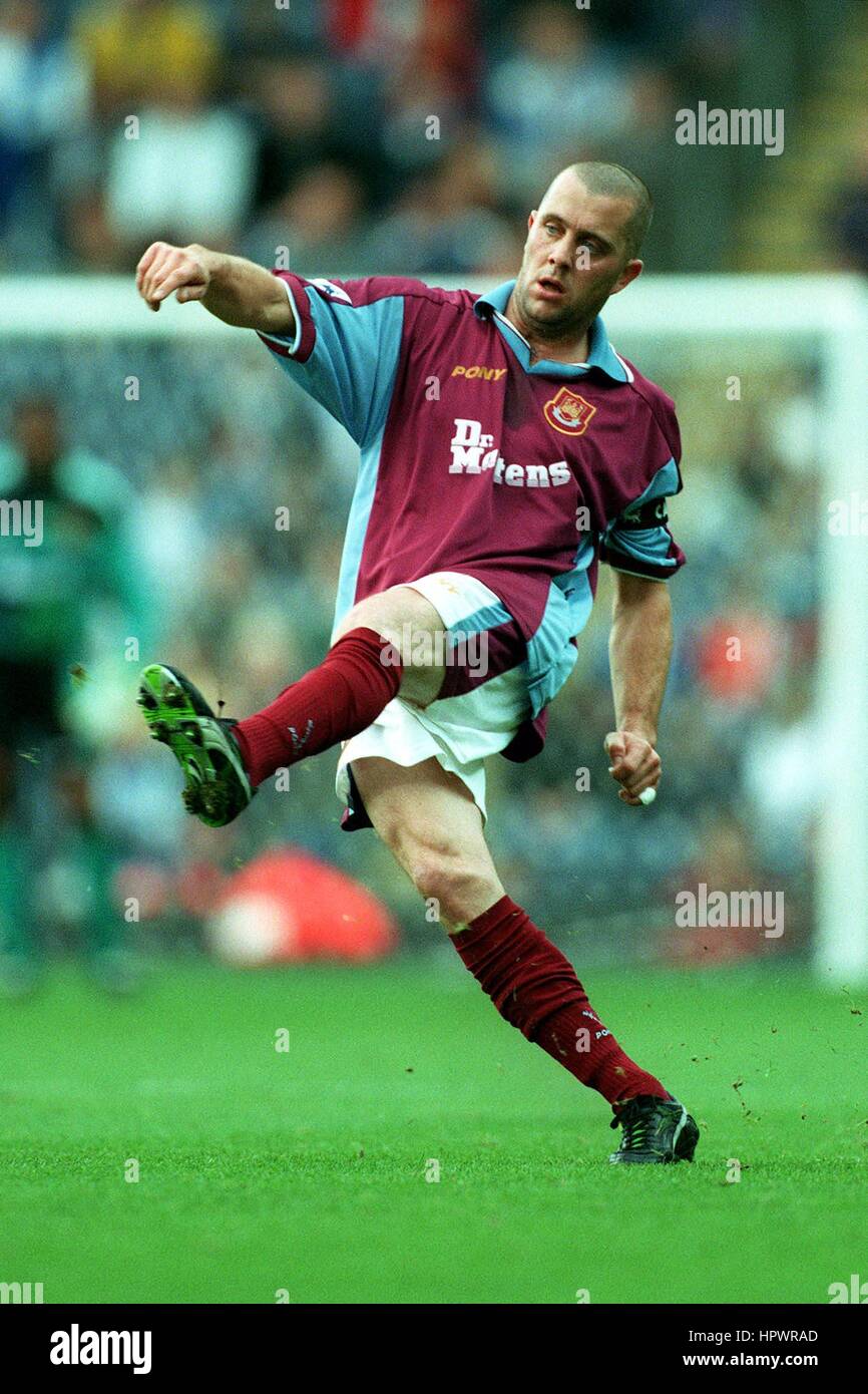 Photo Dédicacée Julian Dicks West Ham United - Format A3, Originale, Certifiée - Non Encadrée
