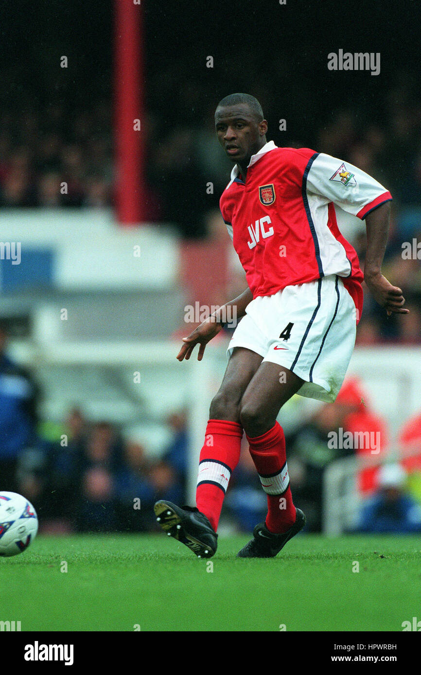 Patrick vieira arsenal fc 21 hi-res stock photography and images - Alamy