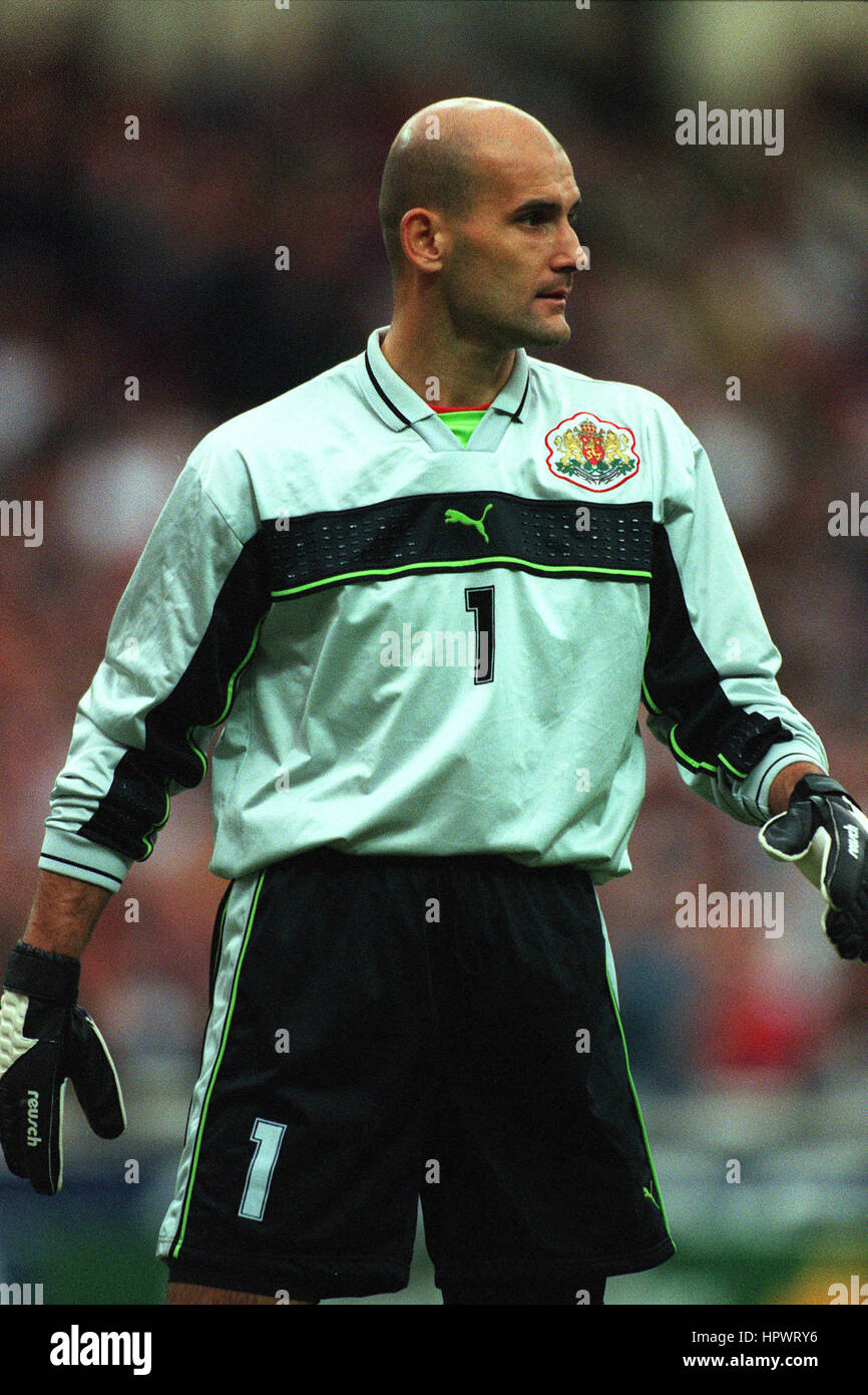 ZDRAVKO ZDRAVKOV BULGARIA 11 October 1998 Stock Photo - Alamy