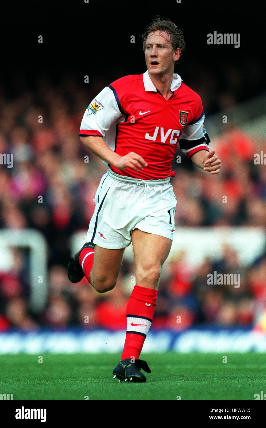RAY PARLOUR ARSENAL FC 09 November 1998 Stock Photo - Alamy