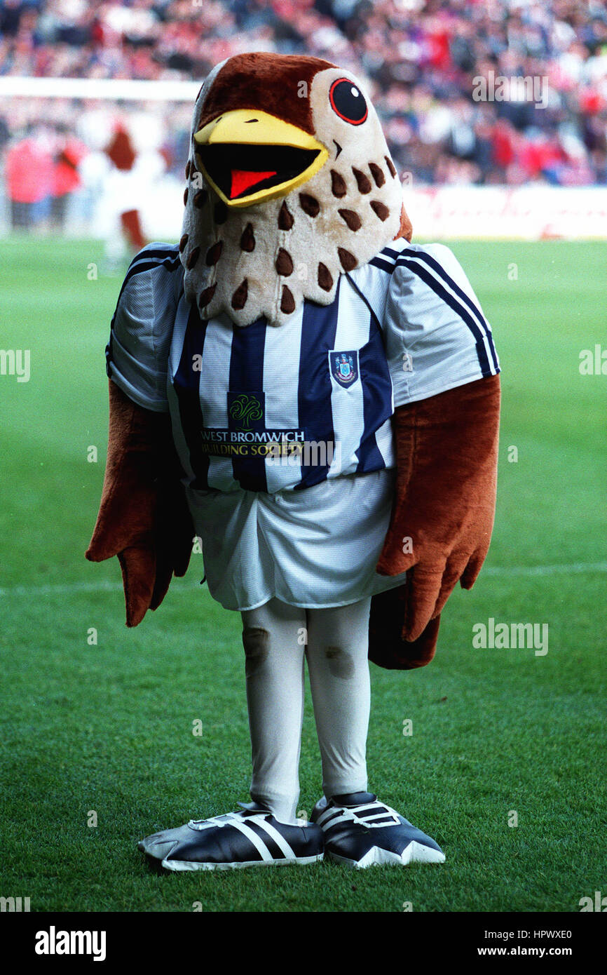 THE BAGGIE BIRD WEST BROMWICH ALBION F.C. 29 November 1998 Stock Photo -  Alamy