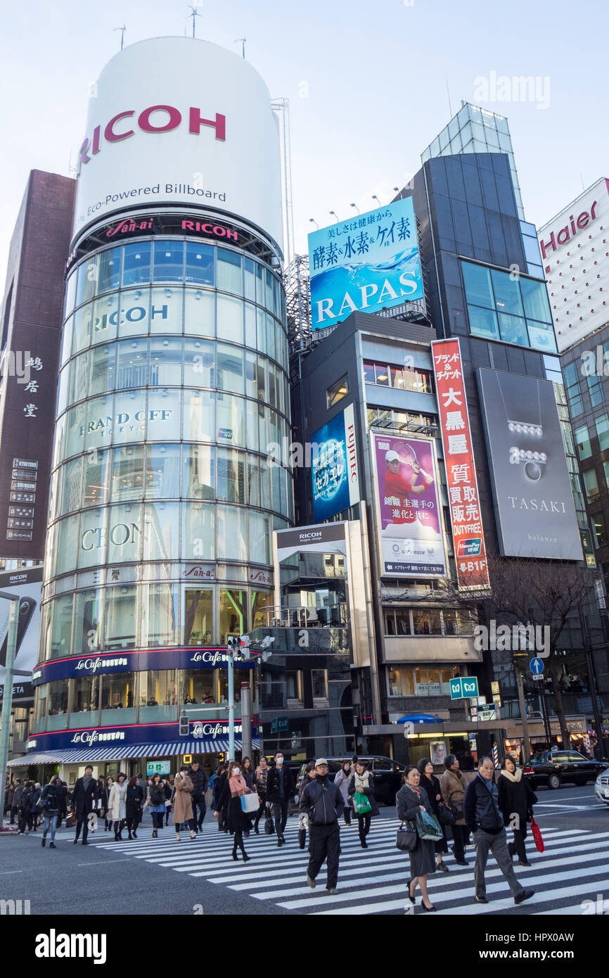 Chuo dori shopping street in ginza hi-res stock photography and images ...