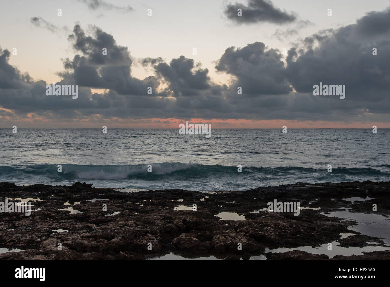 Hawaii oahu turquoise ocean hi-res stock photography and images - Alamy