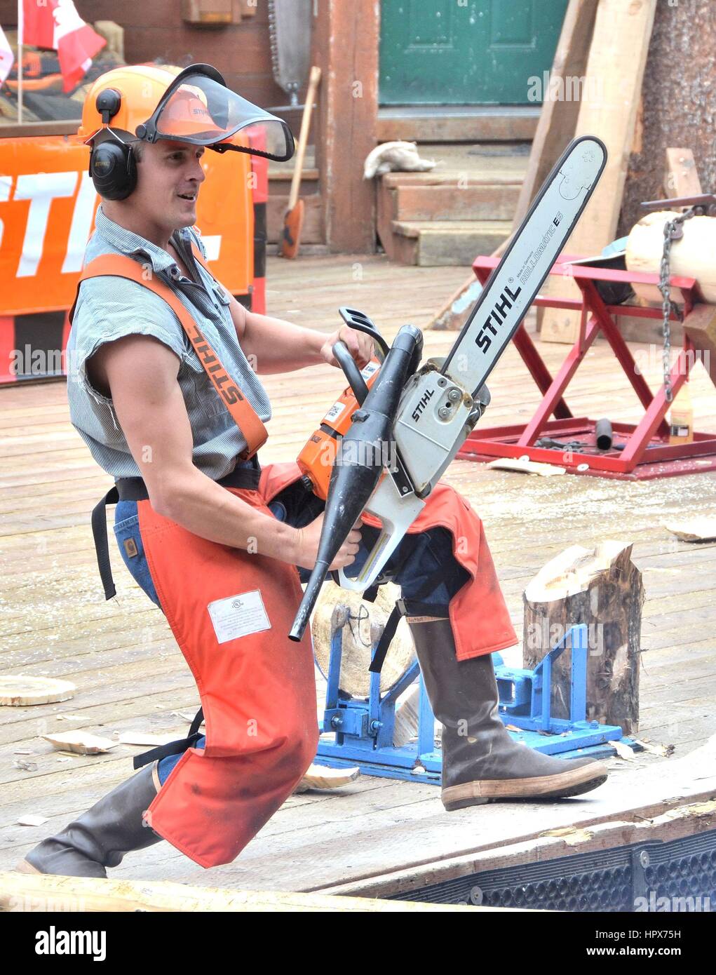 Lumberjack competition hires stock photography and images Alamy