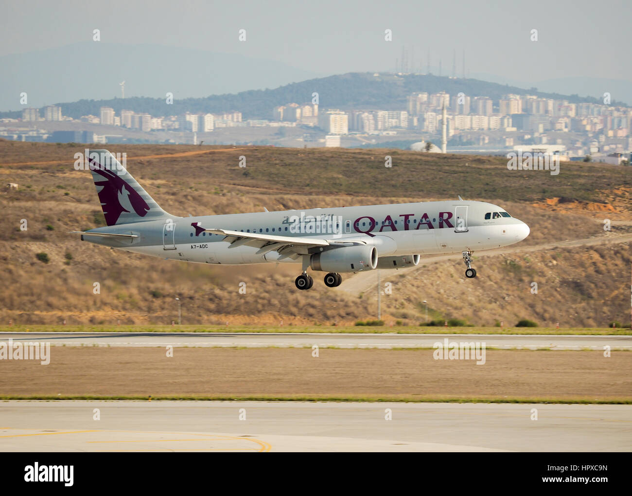Qatar aeroplane hires stock photography and images Alamy