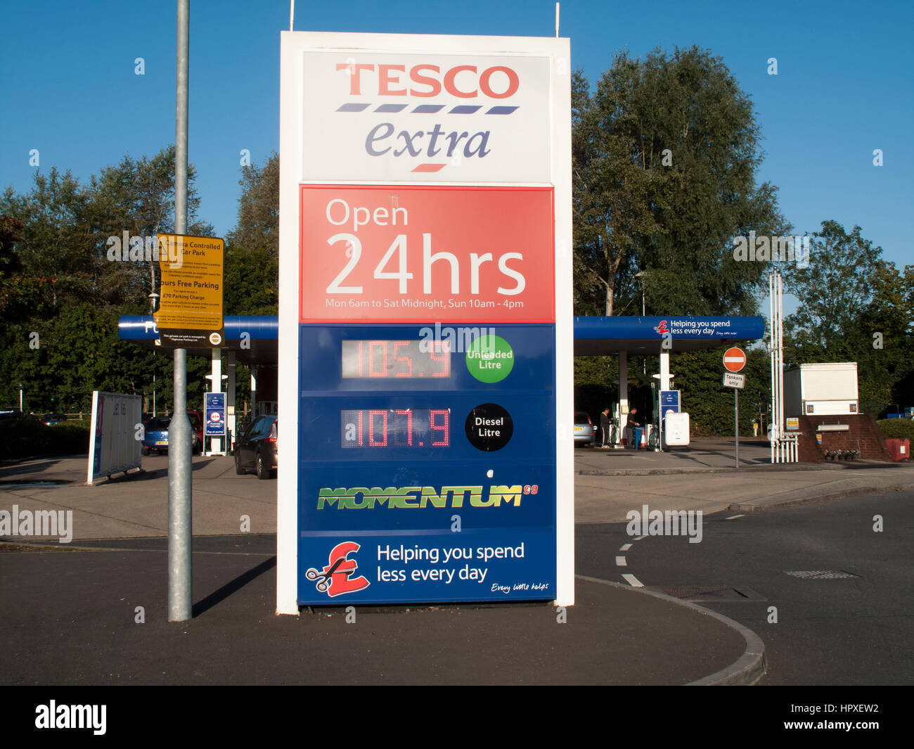 Tesco supermarket petrol diesel price hires stock photography and