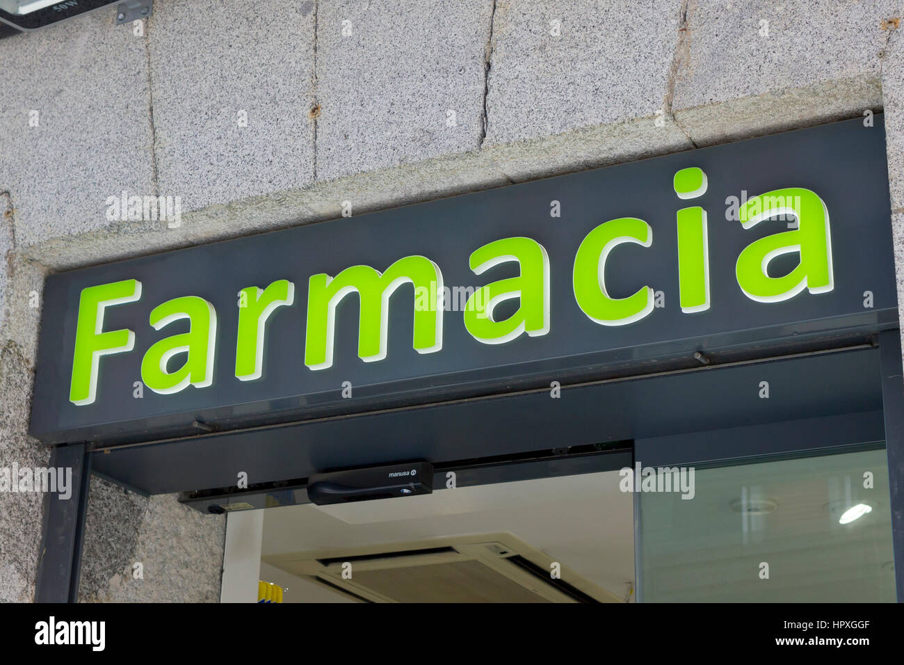 Pharmarcy shop sign in spanish, Madrid (Spain Stock Photo Alamy