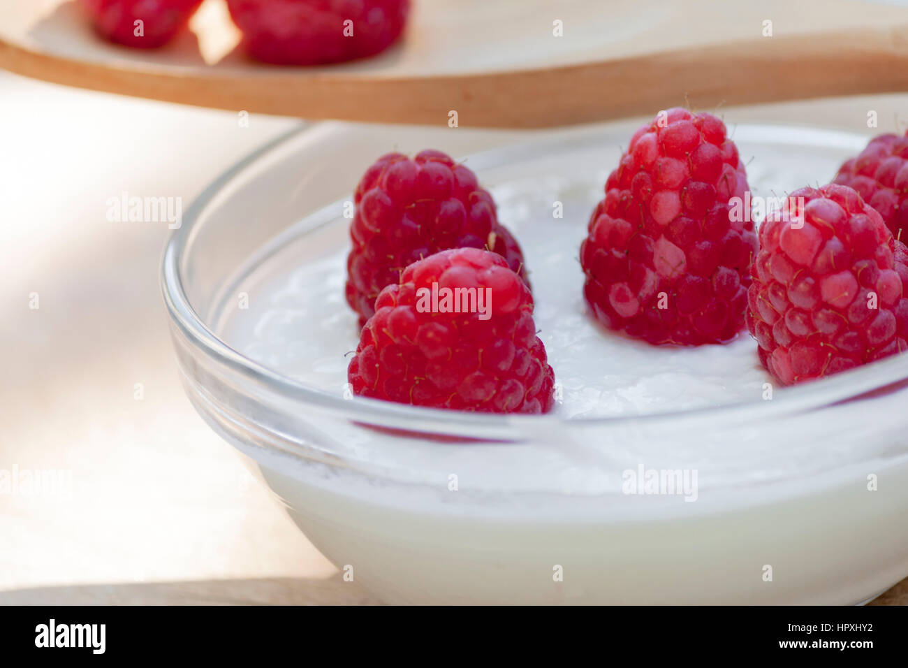 Asas Raspberry Yoghurt Yogurt with raspberries Stock Photo - Alamy