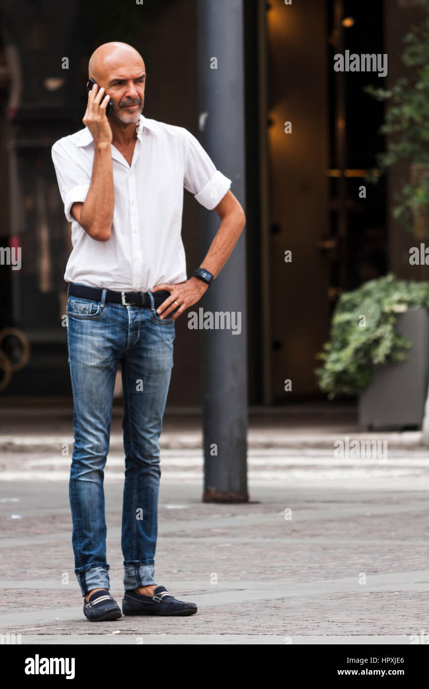 Skinny jeans man hi-res stock photography and images - Alamy