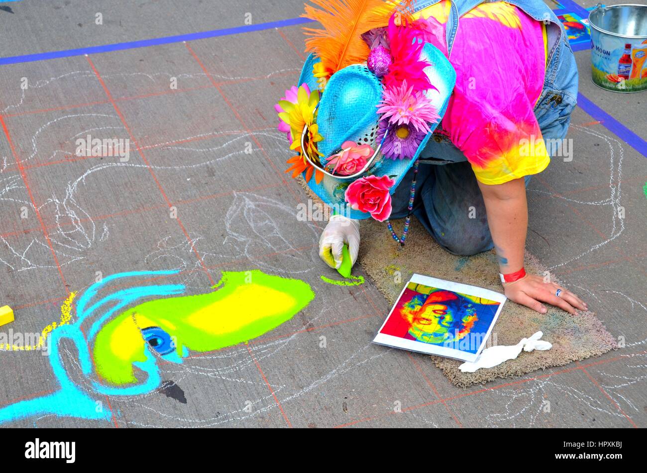 Artists Chalk High Resolution Stock Photography and Images Alamy