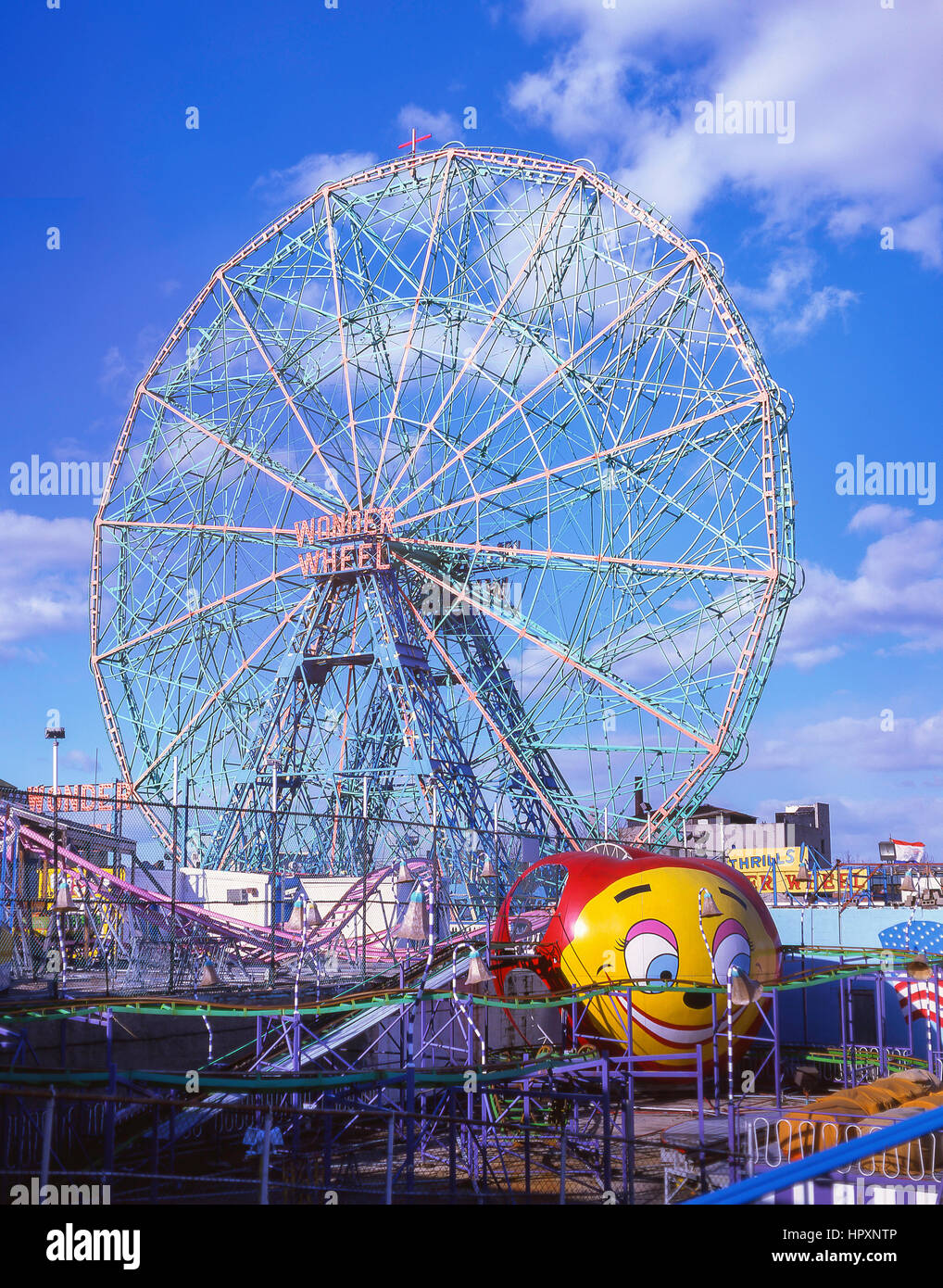 Dino’s Wonder Wheel Park, Cony Island, Brooklyn, New York State, United States of America Stock Photo