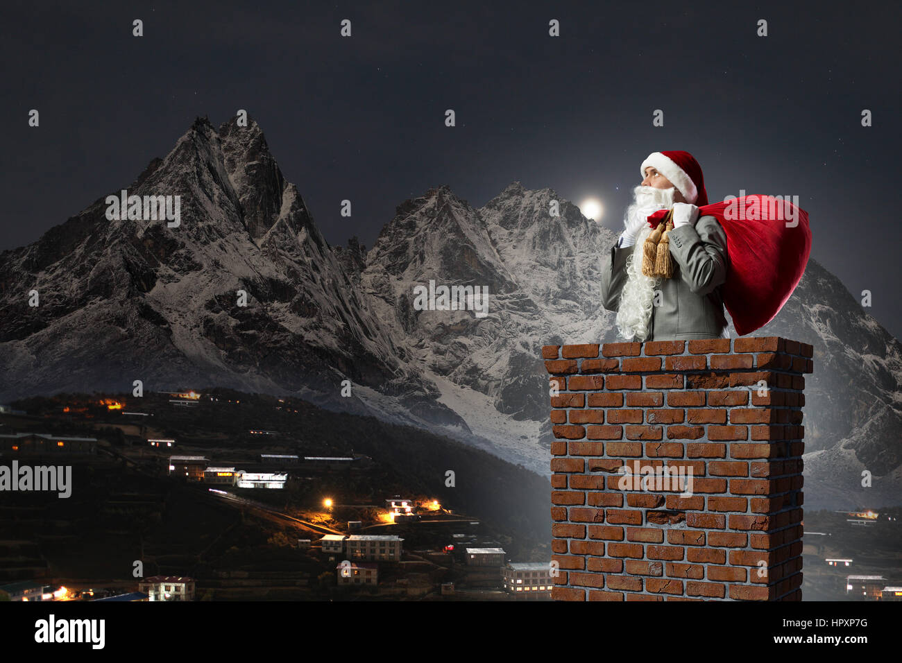 Santa claus stuck in chimney hi-res stock photography and images - Alamy