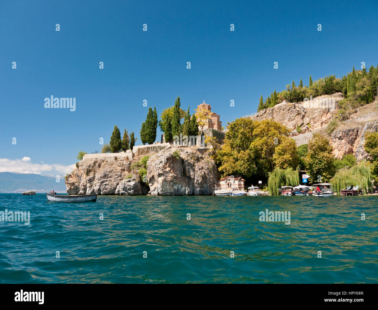The cliff top church of Sveti Jovan Kaneo (St. John's at Kaneo) overlooking the UNESCO protected lake of Ohrid, Macedonia Stock Photo