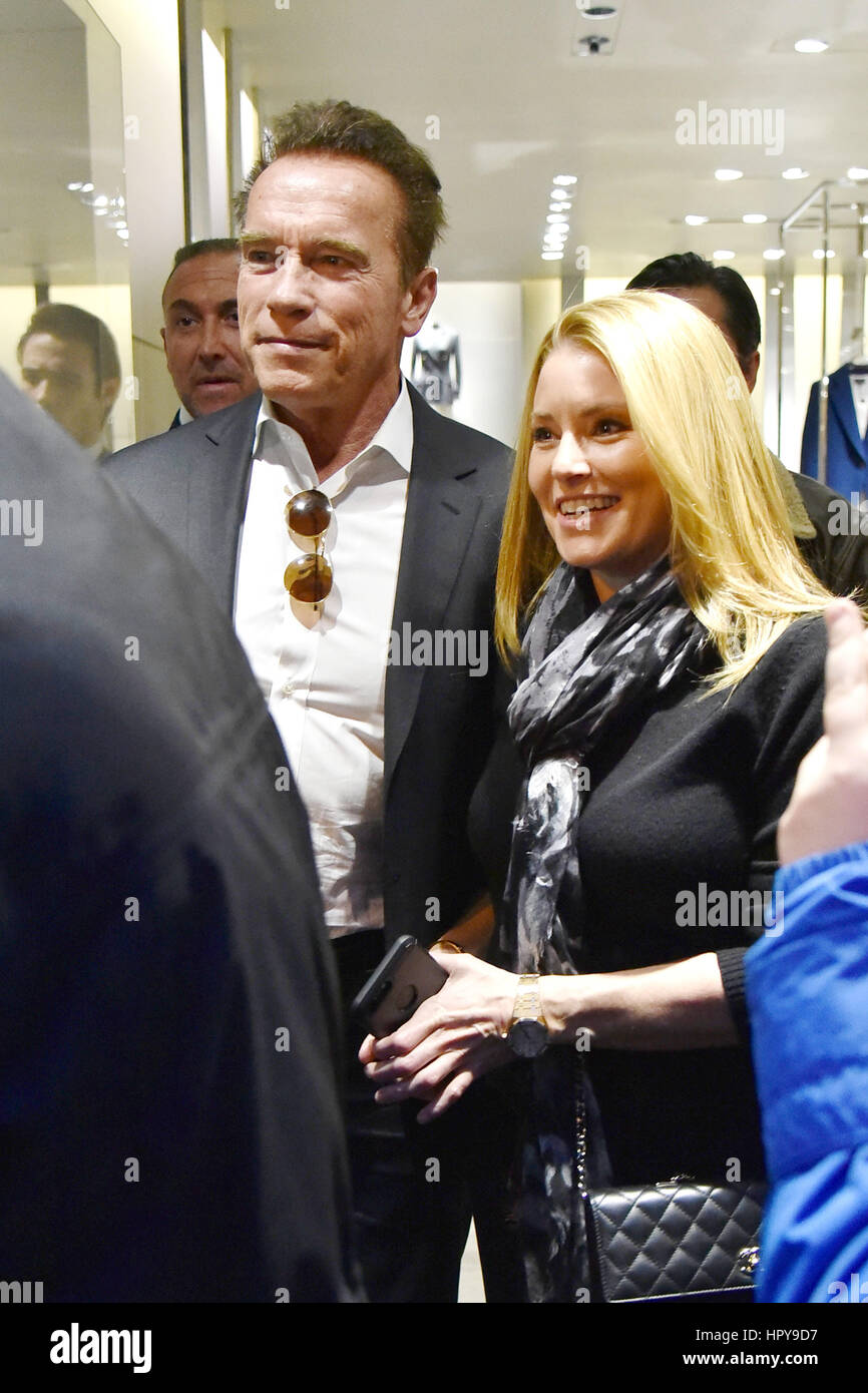 Arnold Schwarzenegger and his girlfriend Heather Milligan go shopping