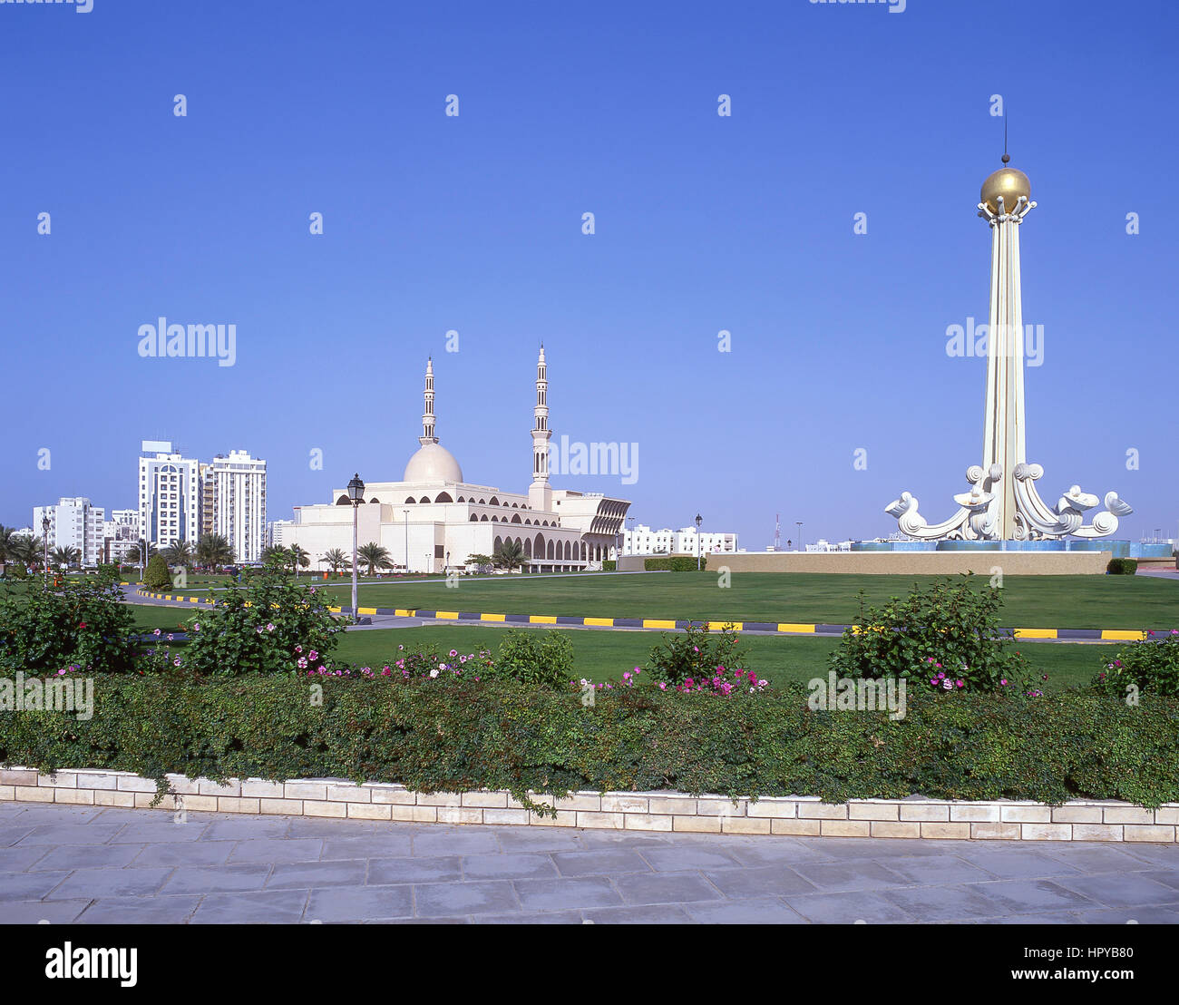 King Faisal Mosque and Sharjah Fountain, Al Rolla Square, Sharjah