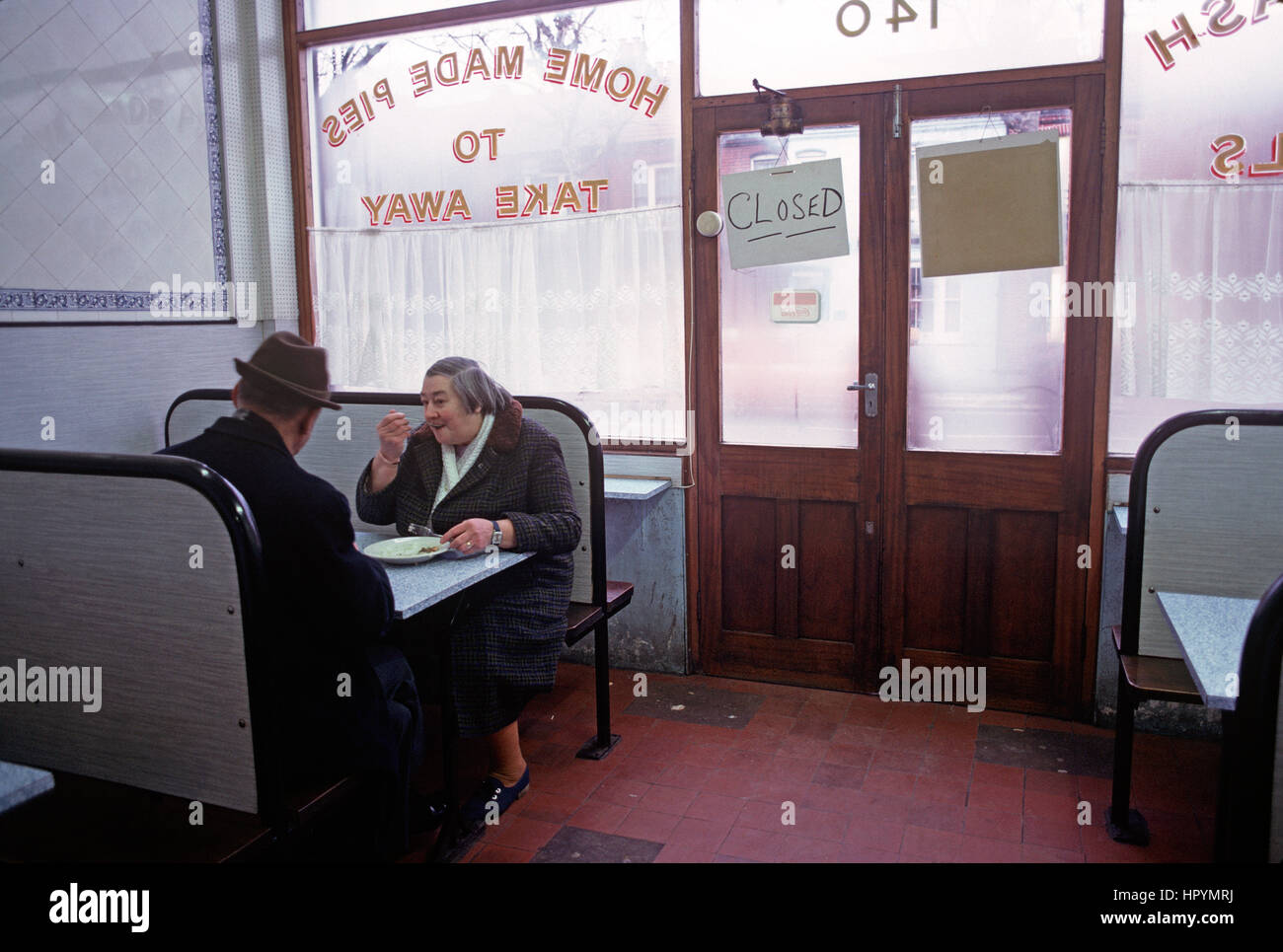 EEL PIE AND MASH SHOP, EAST END, LONDON, 1972 Stock Photo Alamy