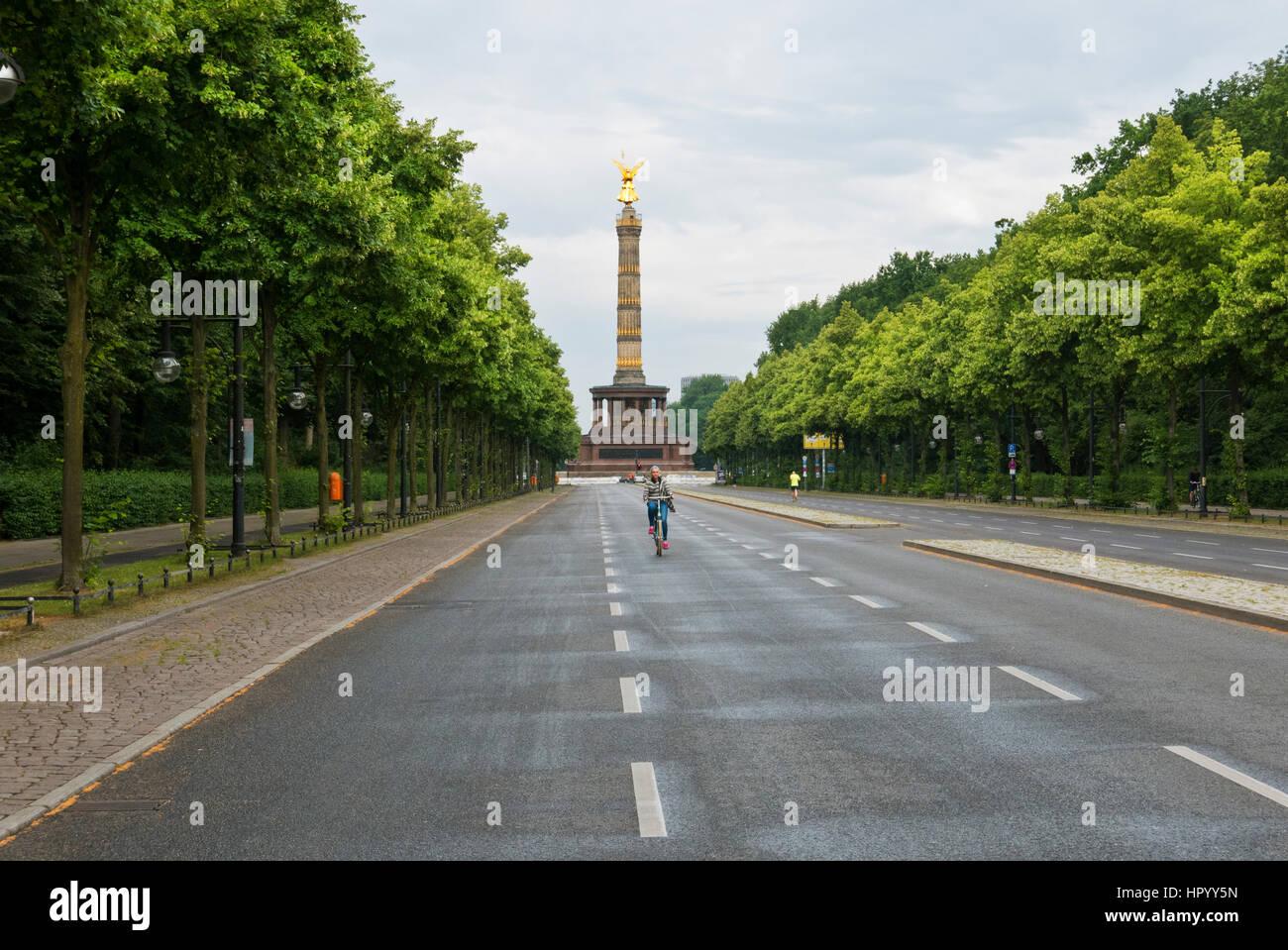 Road leading to Victory Column, Berlin, Germany Stock Photo Alamy
