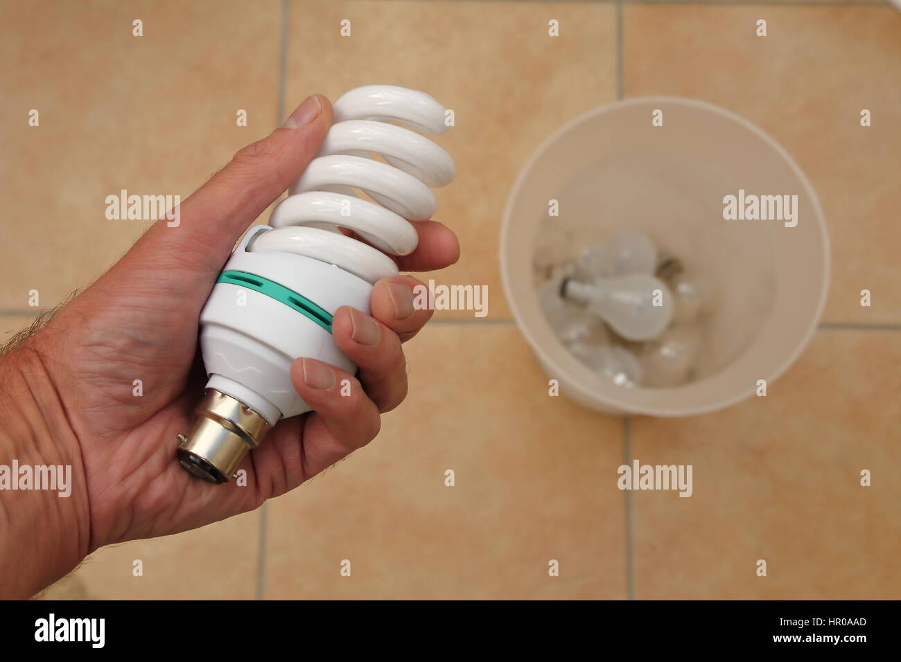 Garbage can light bulb hires stock photography and images Alamy