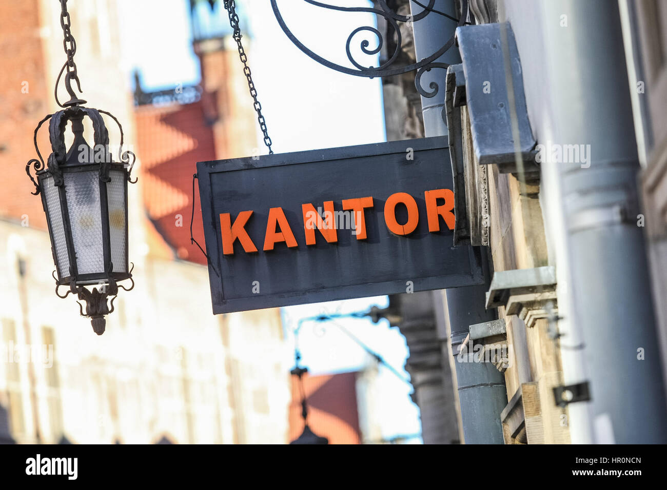 Gdansk, Poland. 25th Feb, 2017. Currency exchange office is seen on 25  February 2017 in Old Town area of Gdansk, Poland. Polish police warns  foreign tourists, against fraud made by currency exchange