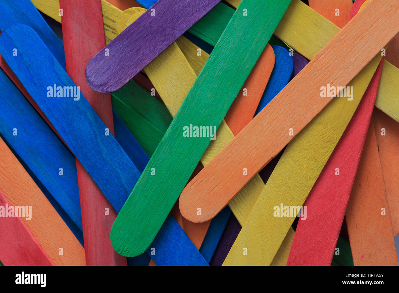 Pile of colored popsicle sticks Stock Photo - Alamy