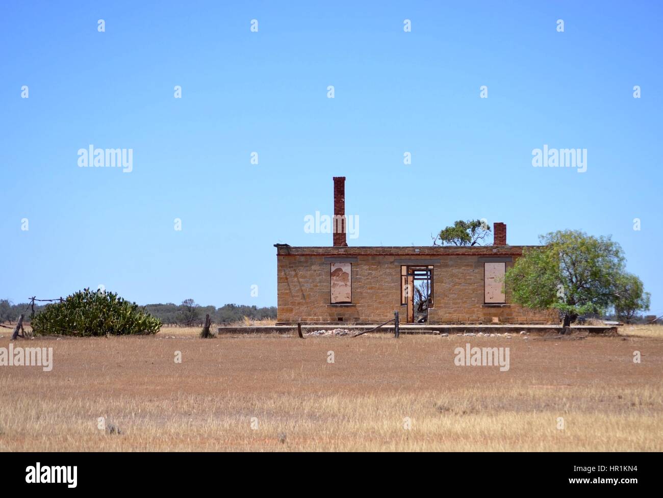 Derelict stone farmhouse in rural South Australia Stock Photo