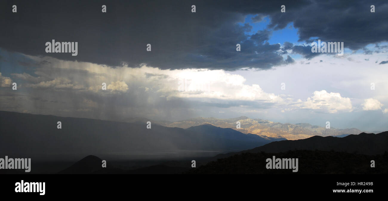 Highway of death desert storm hi-res stock photography and images - Alamy