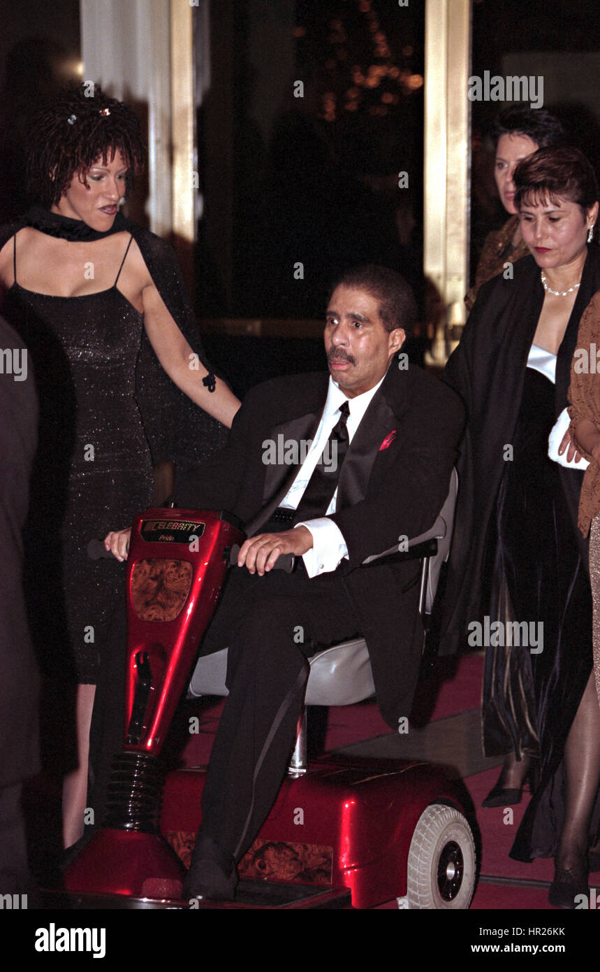 Actor and comedian Richard Pryor his daughter Rain Pryor, wife Jennifer Lee Pryor and his daughter Elizabeth Pryor during arrivals at the first Mark Twain Prize for Humor at the Kennedy Center October 20, 1998 in Washington, DC. Pryor is the recipient of the first Twain Prize. Stock Photo