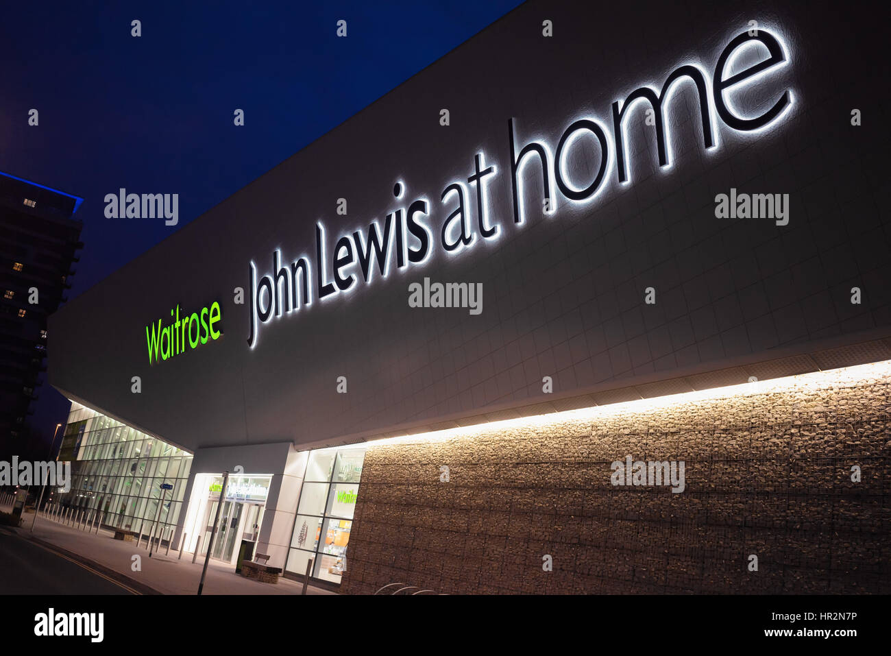 Basingstoke shopping center hires stock photography and images Alamy