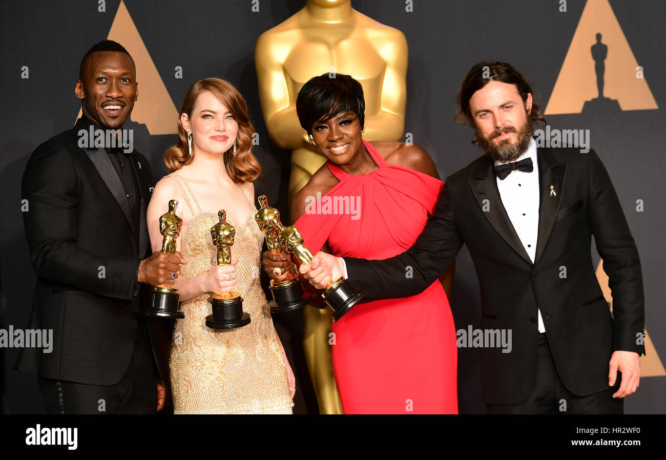 (left to right) Mahershala Ali with the award for Best Supporting Actor, Emma Stone with the award for Best Actress, Viola Davis with the award for Best Supporting Actress and Casey Affleck with the award for Best Actor in the press room at the 89th Academy Awards held at the Dolby Theatre in Hollywood, Los Angeles, USA. Stock Photo