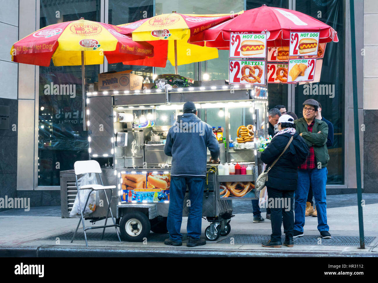Snack cart on a street in New York City Stock Photo Alamy