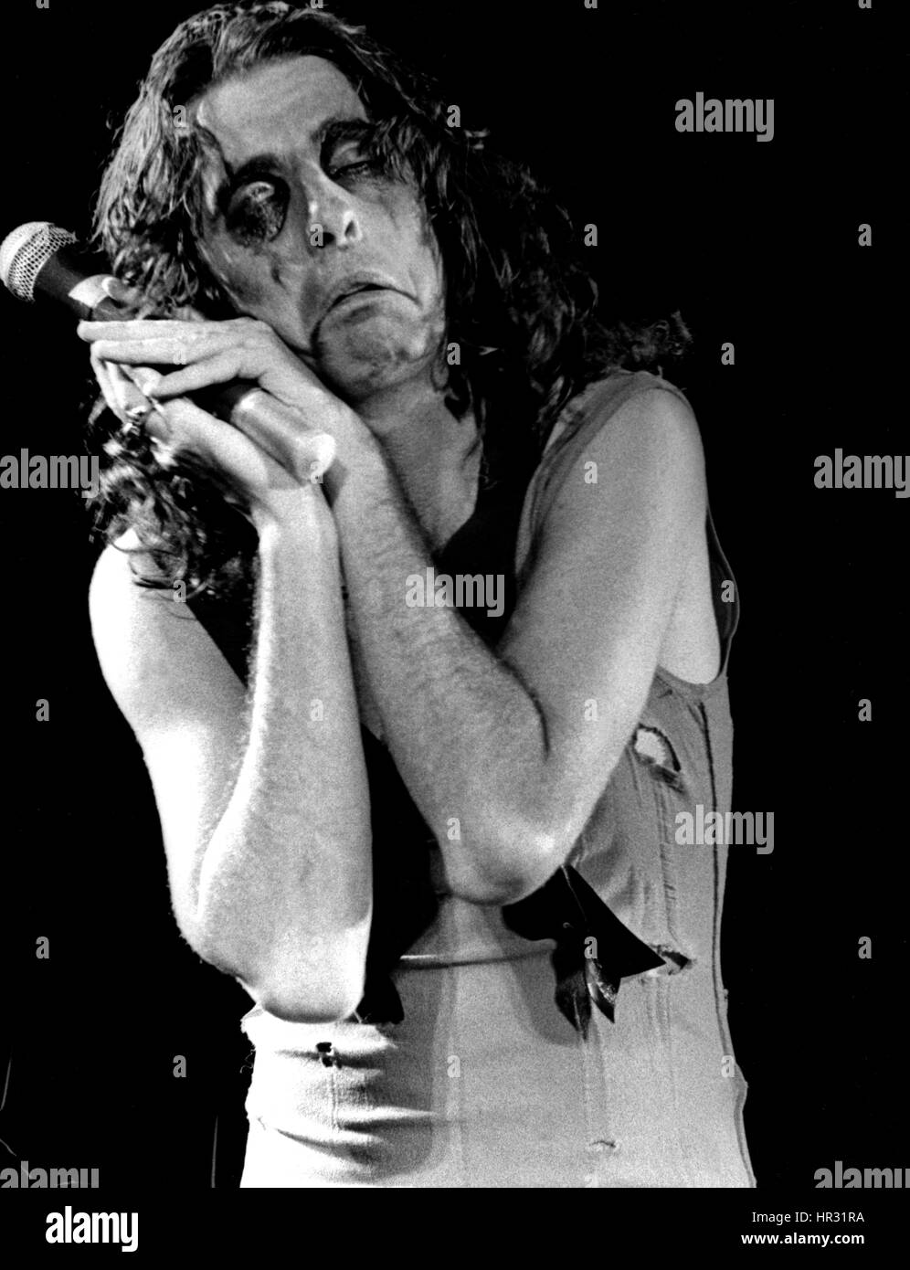 ALICE COOPER or Vincent Damon Furnier American singer and songwriter on stage at Gröna Lund amusement park in Stockholm 1975 Stock Photo